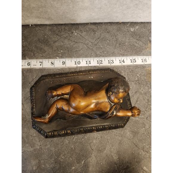 Bronze‎ Crawling Baby Signed Della Robbia Italian Bronze Laying Cherub on Pillow - Picture 2 of 9